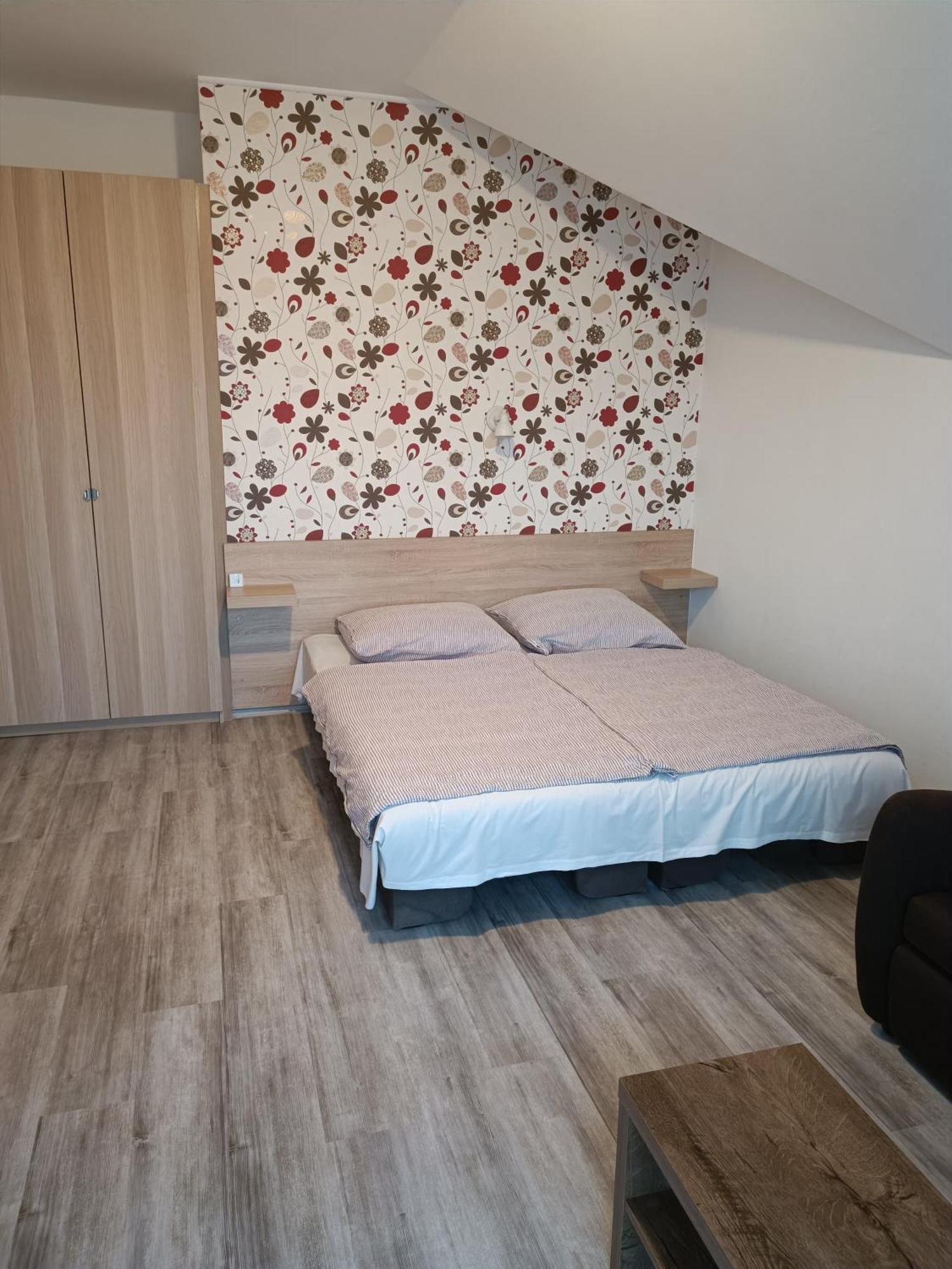 Katalin Vendeghaz Otel Gyenesdiás Dış mekan fotoğraf