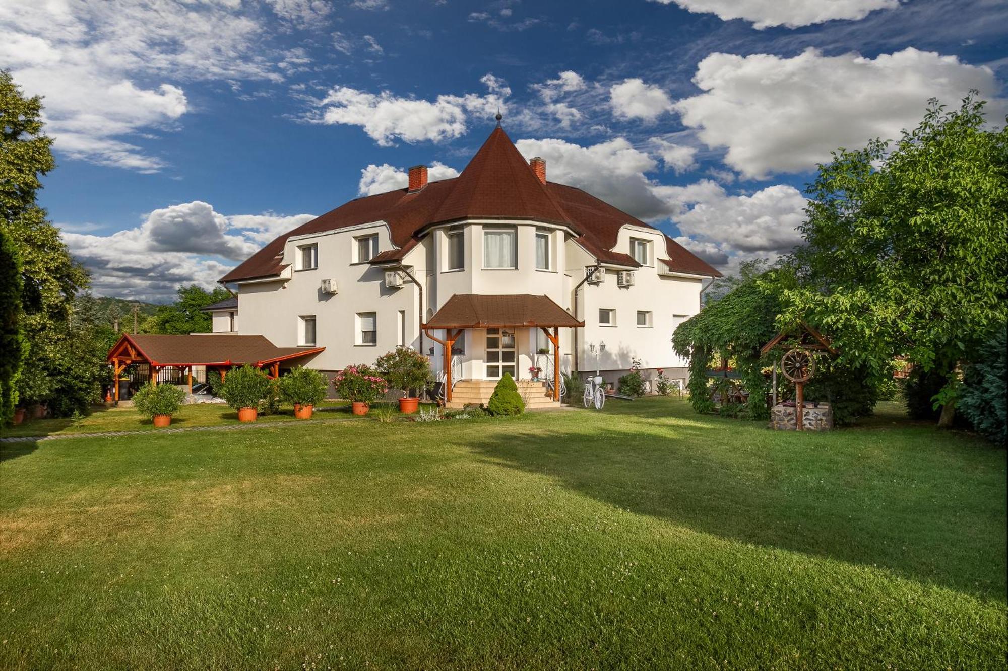 Katalin Vendeghaz Otel Gyenesdiás Dış mekan fotoğraf